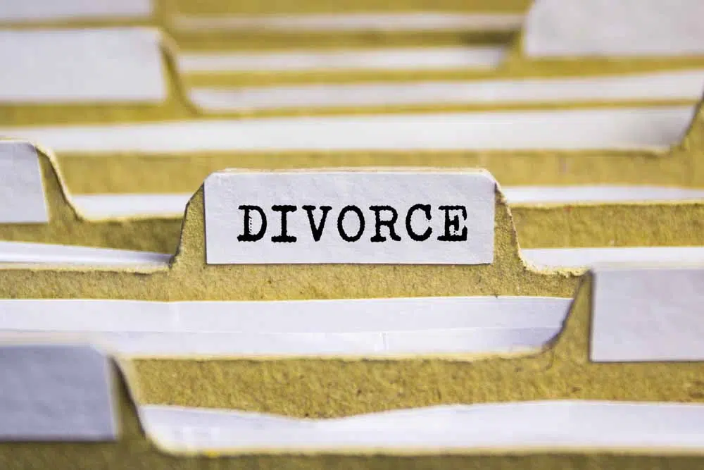 The Law Offices of Jeffrey M. Bloom can help you take a step in the right direction. For help with your impending divorce, call (201) 257-9902 to schedule a consultation.
